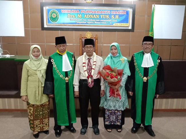 Pa Medan Kelas I A Pengadilan Agama Medan Gelar Acara Wisuda Purna Bhakti Dan Perpisahan Hakim